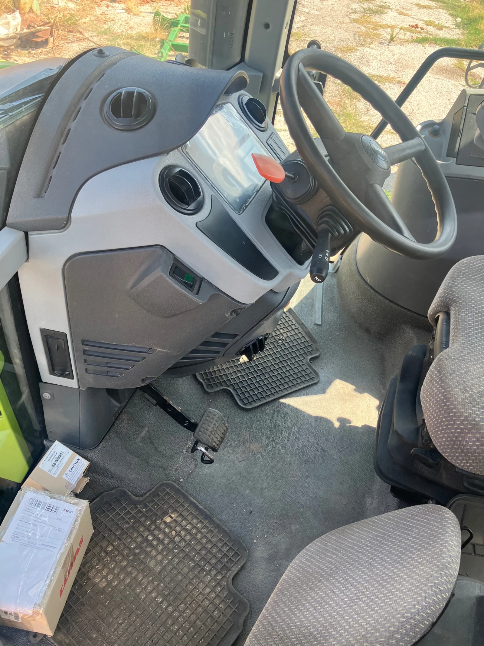 Трактор Claas АXION 840 - изображение 4