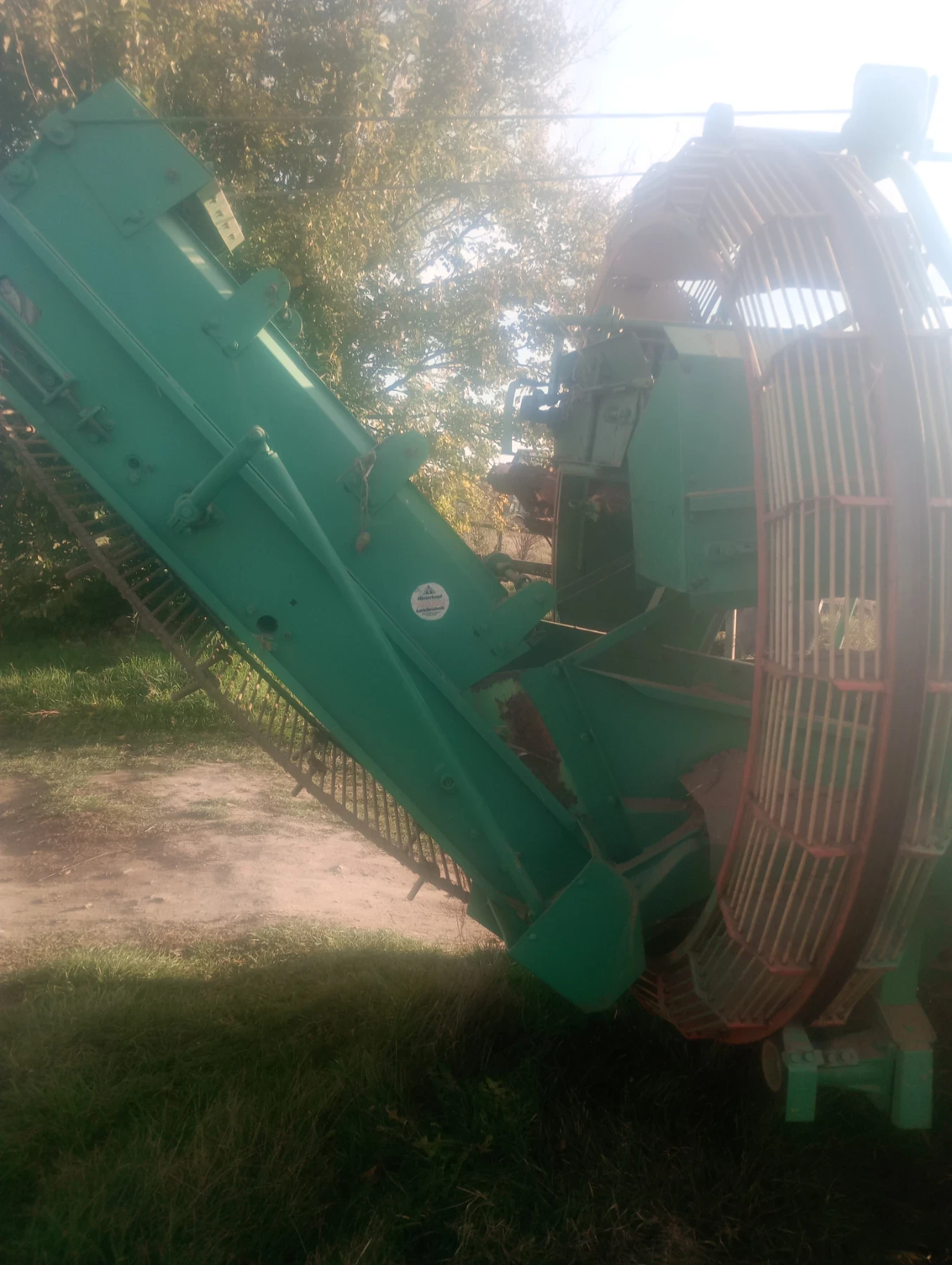 Специализирани машини Машини за зеленчуци Картофокомбайн wisent - изображение 3