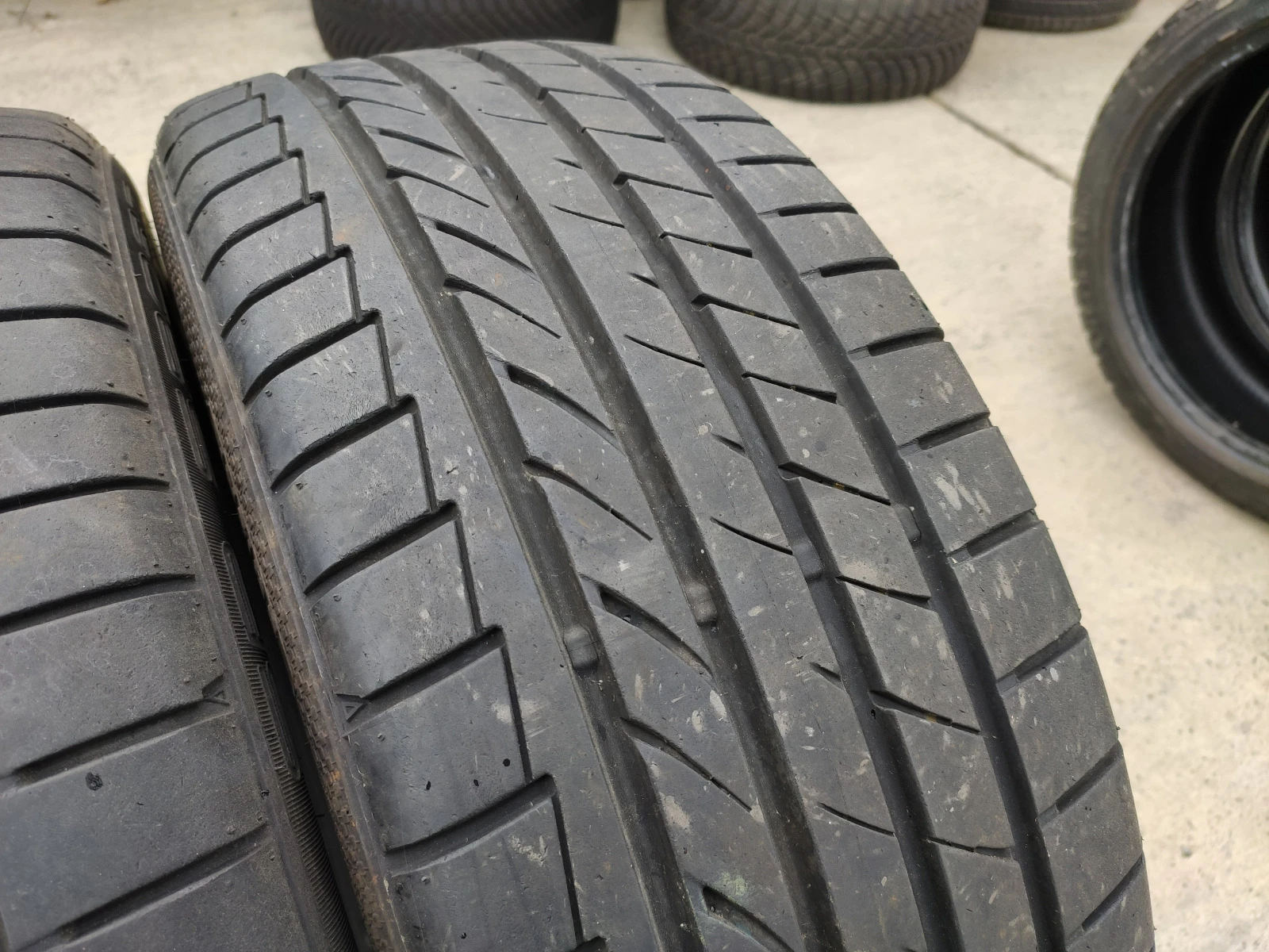  215/45R18 | Mobile.bg   1