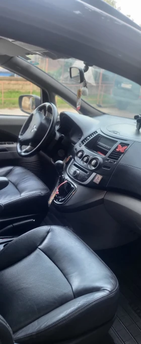 Mitsubishi Grandis, снимка 8