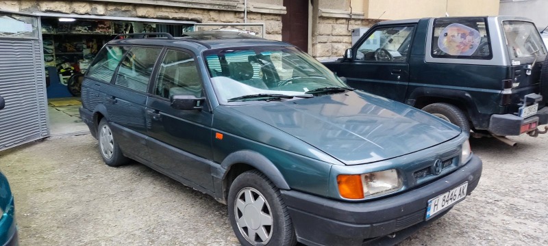 VW Passat 1.8, снимка 3 - Автомобили и джипове - 46418197