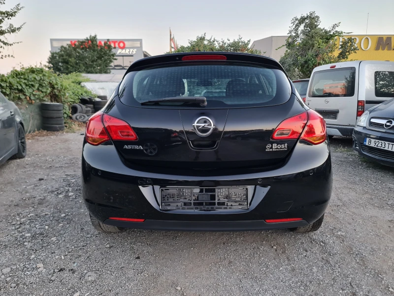 Opel Astra КАТО НОВА СТАРИЯ МОТОР, снимка 6 - Автомобили и джипове - 47413690