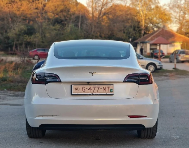 Tesla Model 3 Европейска, снимка 4 - Автомобили и джипове - 47844074