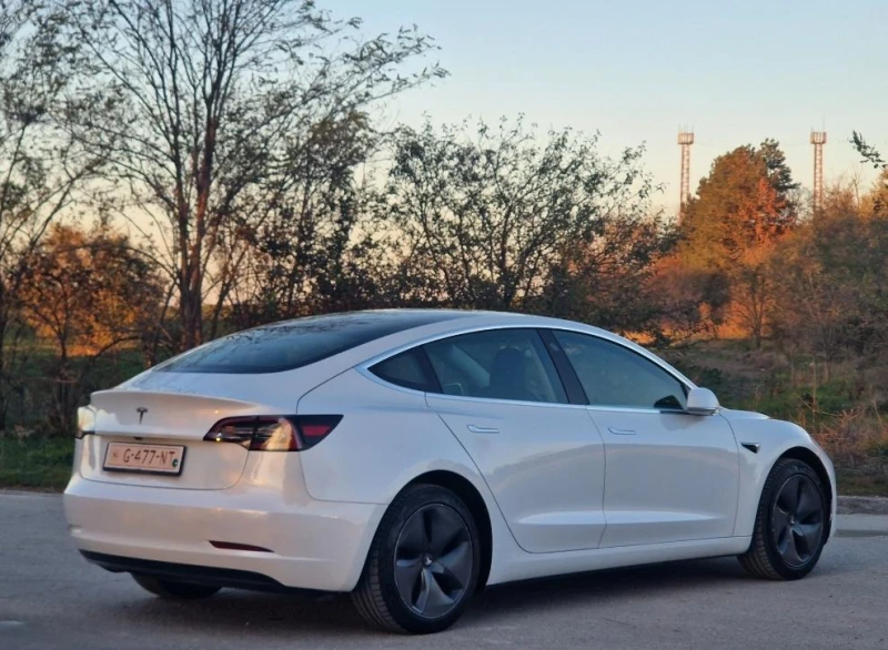 Tesla Model 3 Европейска, снимка 6 - Автомобили и джипове - 47844074