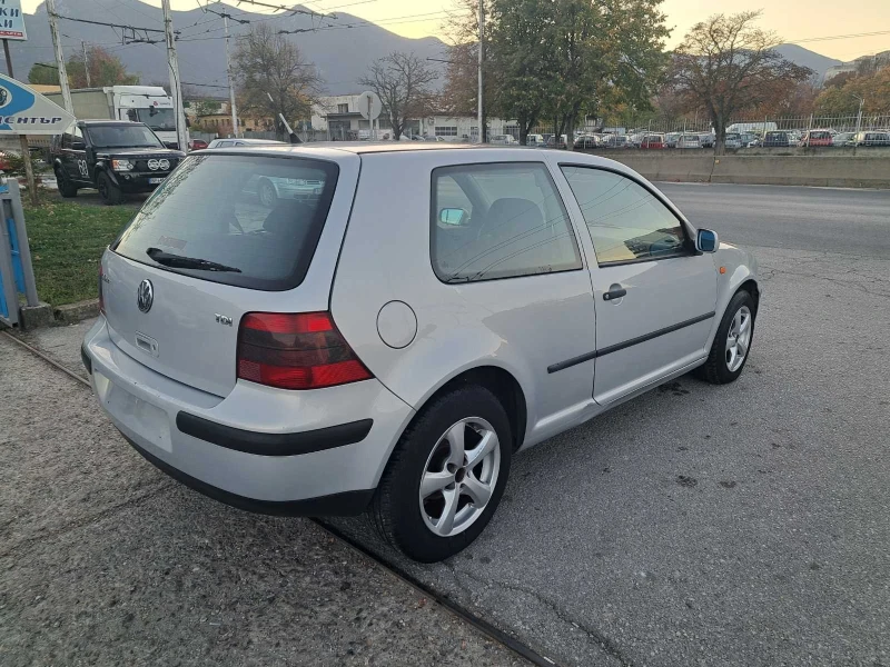 VW Golf TDI, снимка 7 - Автомобили и джипове - 48079155