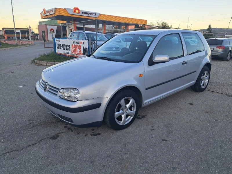 VW Golf TDI, снимка 3 - Автомобили и джипове - 48079155