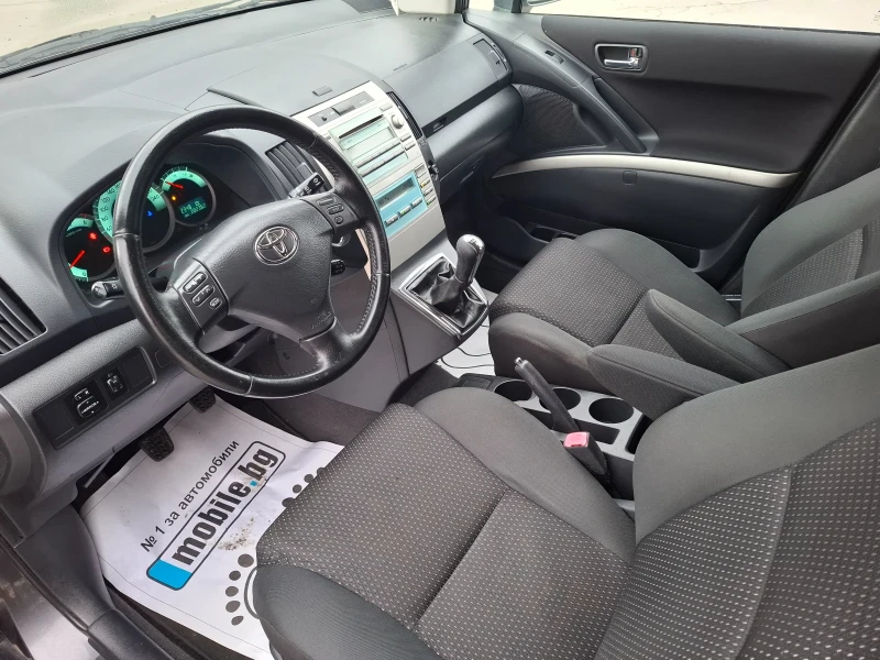 Toyota Corolla verso 2.2D4D 136hp * КЛИМАТРОНИК * EURO 4 * , снимка 10 - Автомобили и джипове - 48538962