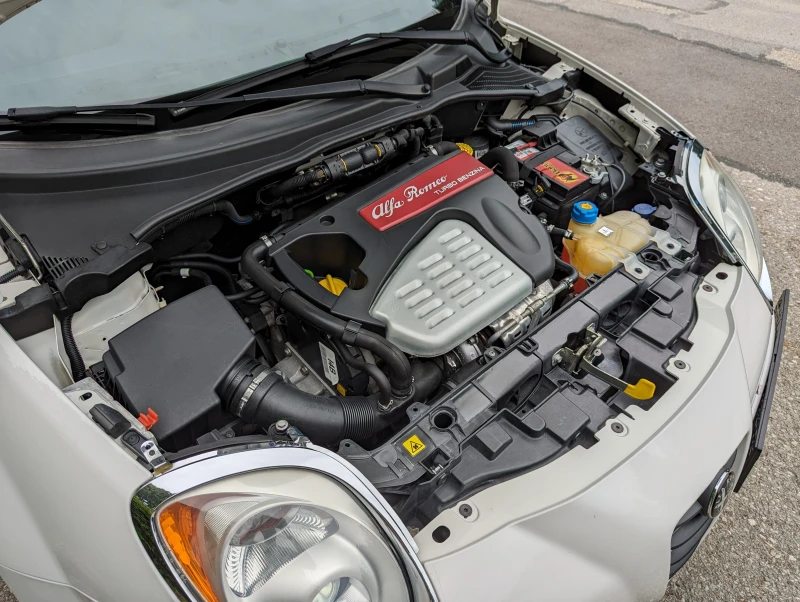 Alfa Romeo MiTo, снимка 7 - Автомобили и джипове - 52533922