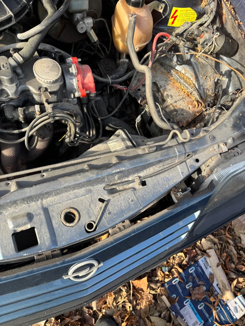 Opel Ascona Юбилейна!, снимка 15 - Автомобили и джипове - 51632564