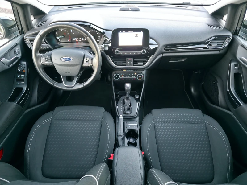 Ford Fiesta 1.0Ecoboost Automatik EURO6b, снимка 9 - Автомобили и джипове - 51777874