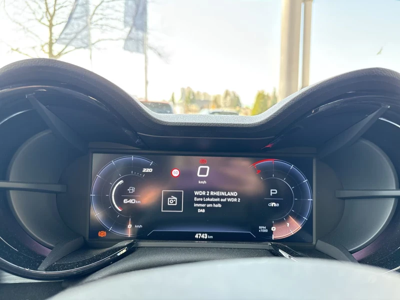 Alfa Romeo Junior MHEV/145HP/SPECIALE/MASSAGE/CAM/NAVI/KLESS/557g, снимка 9 - Автомобили и джипове - 52323106