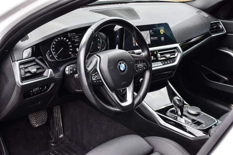 BMW 330 * xDrive * CARFAX * ЦЕНА ДО БГ, снимка 13 - Автомобили и джипове - 53385296