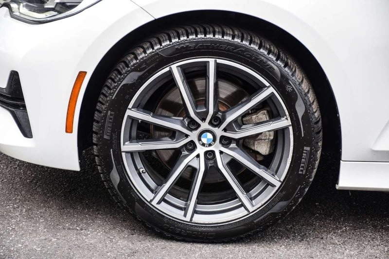 BMW 330 * xDrive * CARFAX * ЦЕНА ДО БГ, снимка 11 - Автомобили и джипове - 53385296