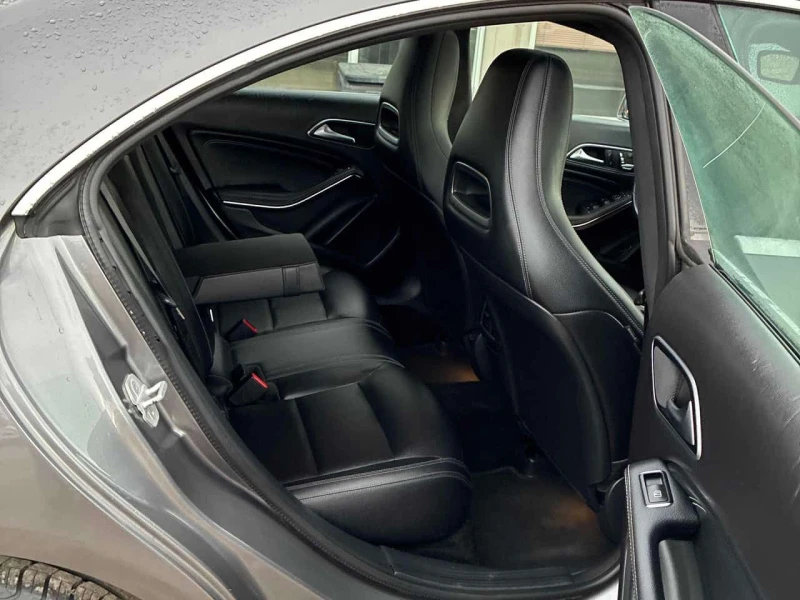 Mercedes-Benz CLA * 250 * CARFAX * ЦЕНА ДО БГ, снимка 12 - Автомобили и джипове - 53563239