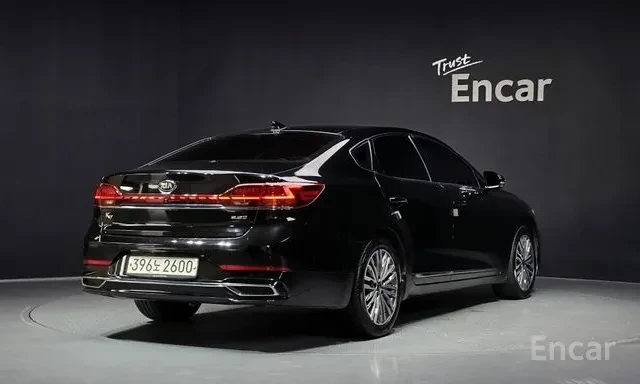 Kia K5 Подгрев-Обдухване-360 камера, снимка 2 - Автомобили и джипове - 56680456