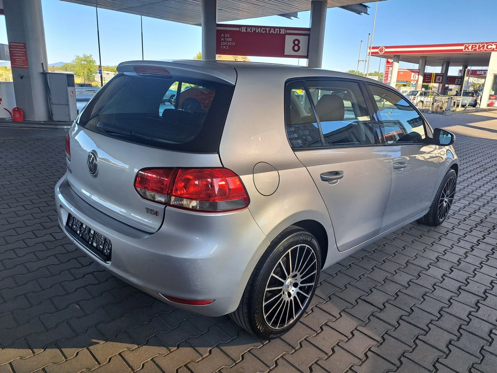 VW Golf 1.6TDI 105PS.ITALIA - изображение 5