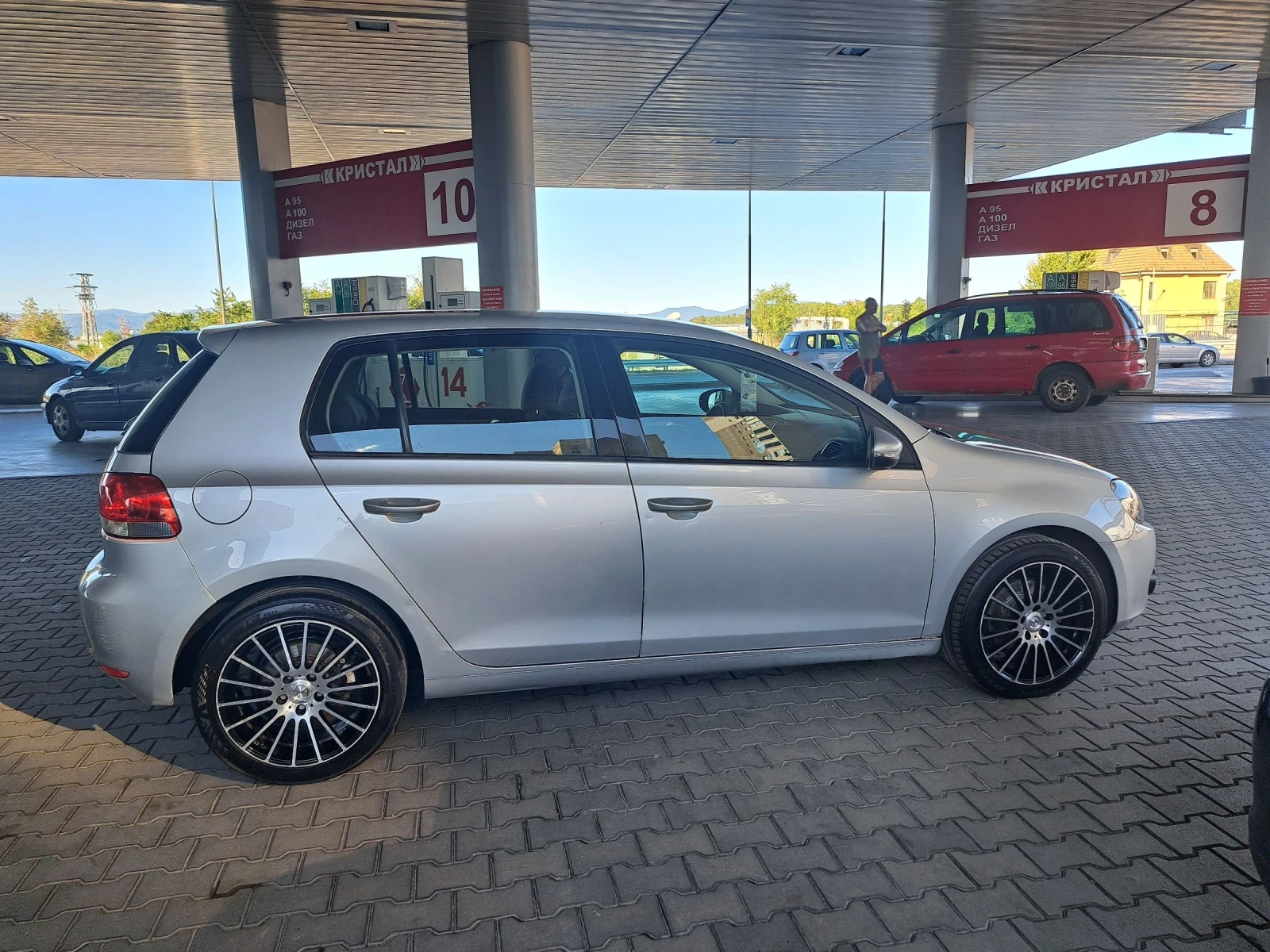 VW Golf 1.6TDI 105PS.ITALIA - изображение 9