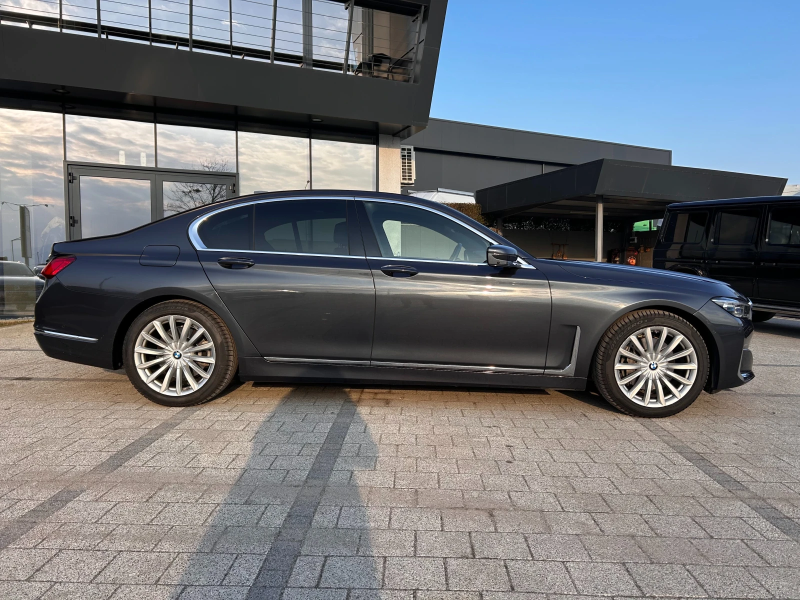 BMW 730 d Xdrive  - изображение 8