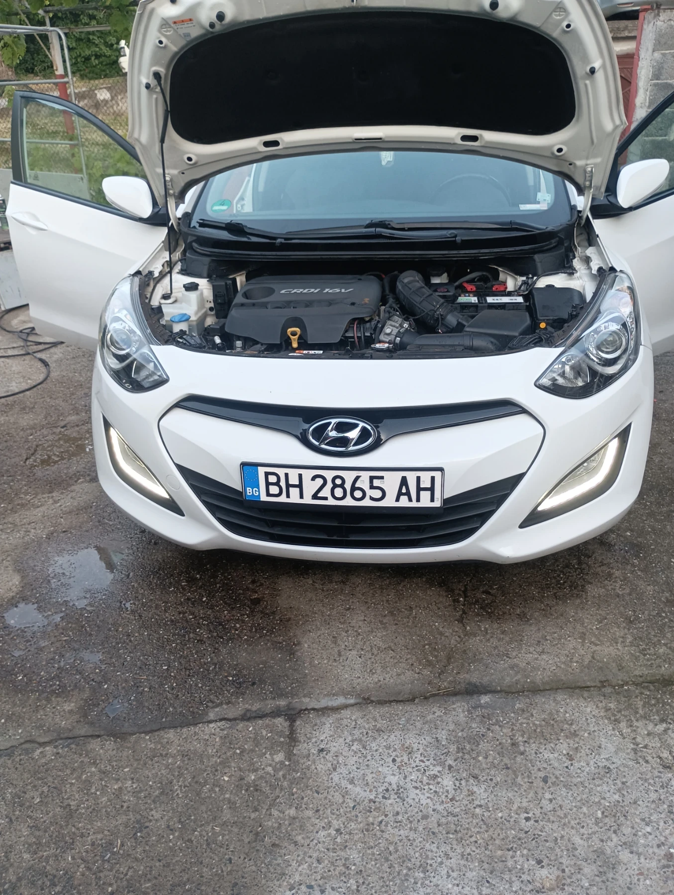 Hyundai I30 1.4crdi Всичко платено + каско - изображение 9