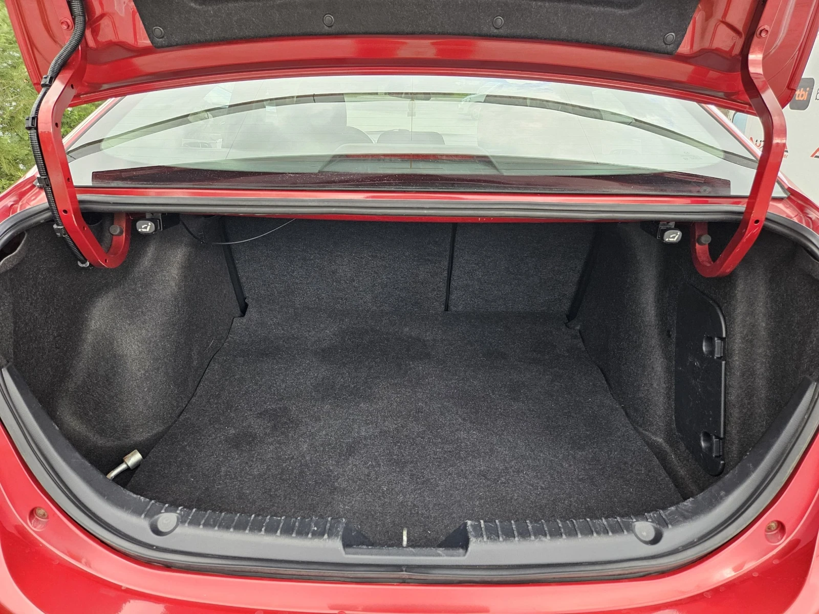 Mazda 3 2.0i-158кс= АВТОМАТ= 153.000км= КАМЕРА= АВТОПИЛОТ  - изображение 10