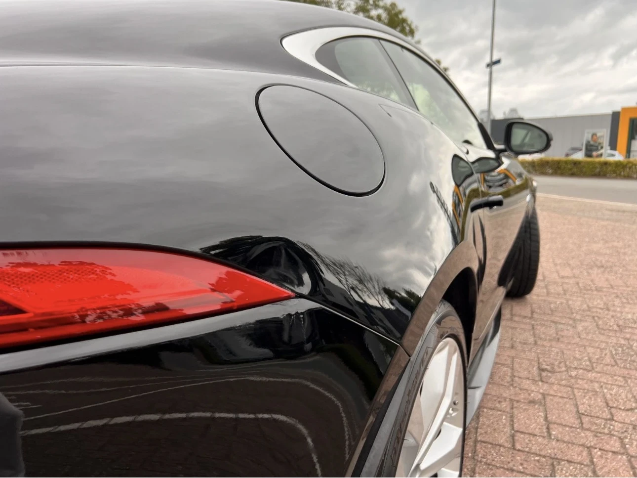 Jaguar F-Type S AWD - изображение 4