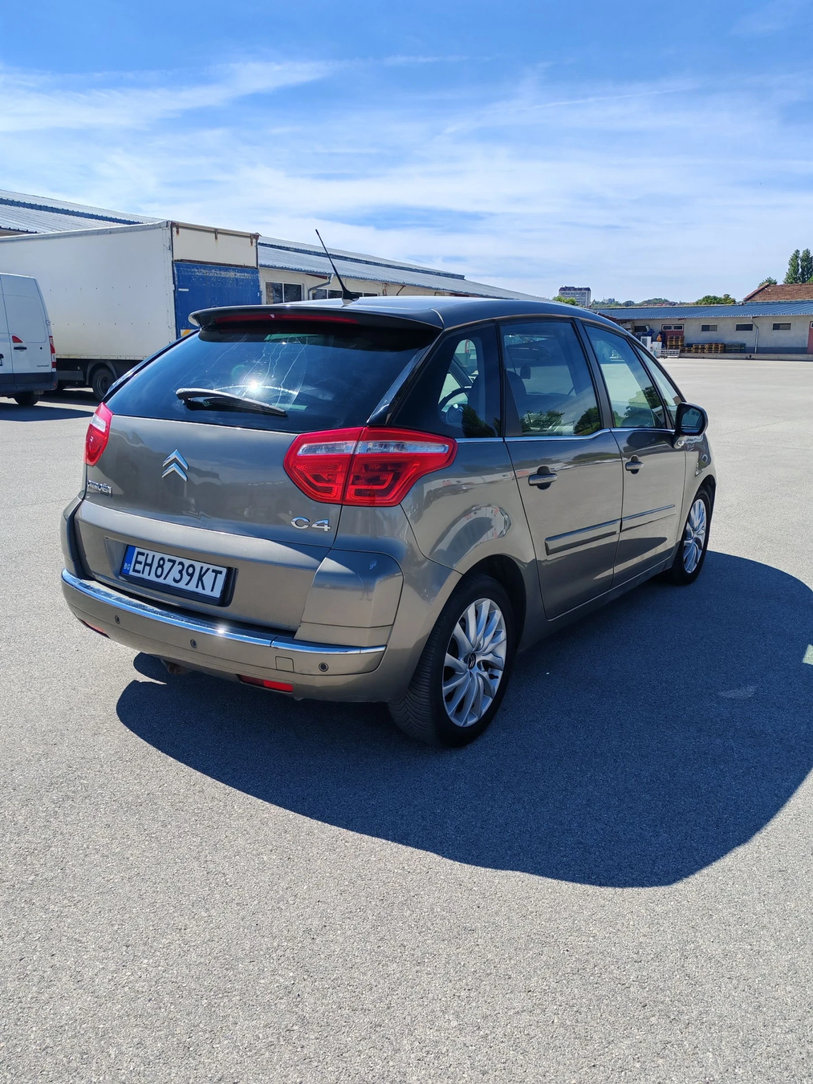 Citroen C4 Picasso 1.6HDI - изображение 6
