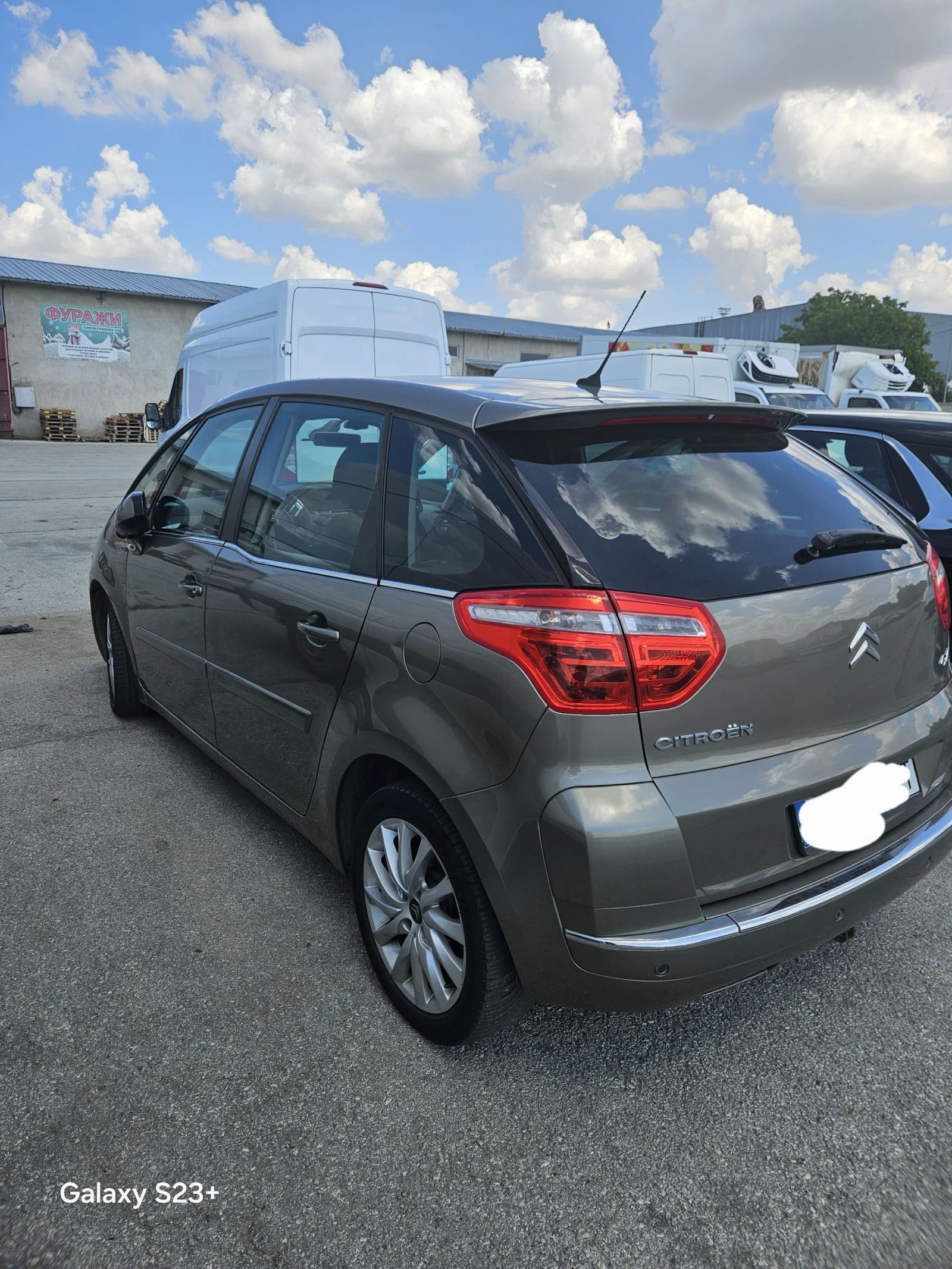 Citroen C4 Picasso 1.6HDI - изображение 3