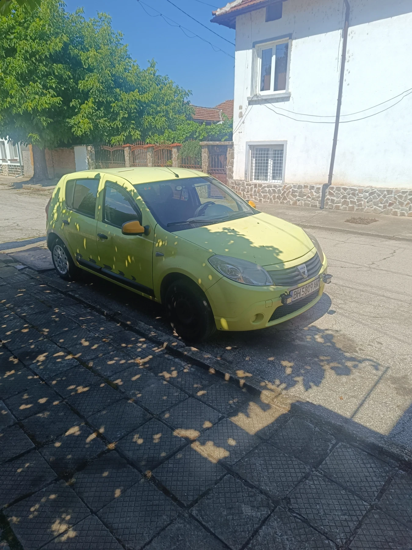 Dacia Sandero 1.4 газ/бензин - изображение 2