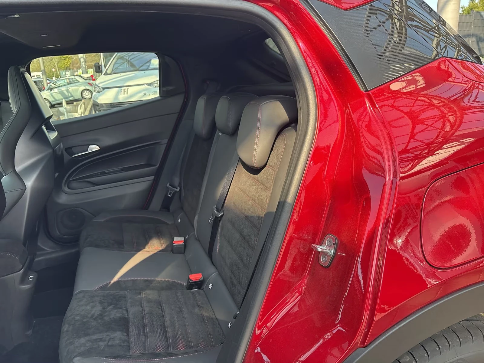 Alfa Romeo Junior MHEV/145HP/SPECIALE/MASSAGE/CAM/NAVI/KLESS/557g - изображение 10