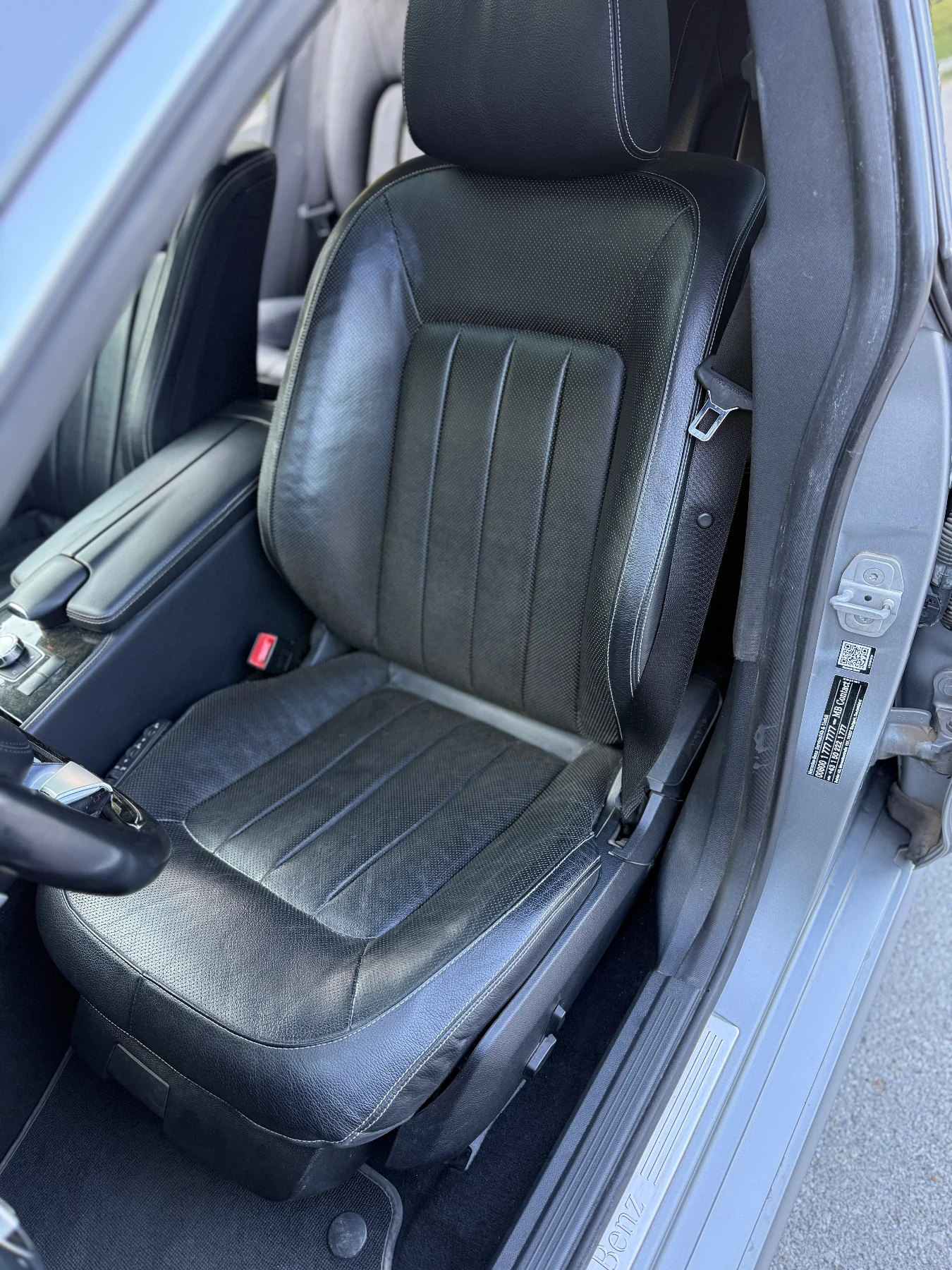 Mercedes-Benz CLS 350 AMG LINE, DISTRONIC, LINE ASSIST, ПОДГРЕВ, ОБДУХВА - изображение 8