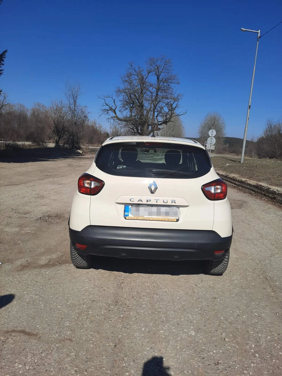 Renault Captur, снимка 9 - Автомобили и джипове - 53763422