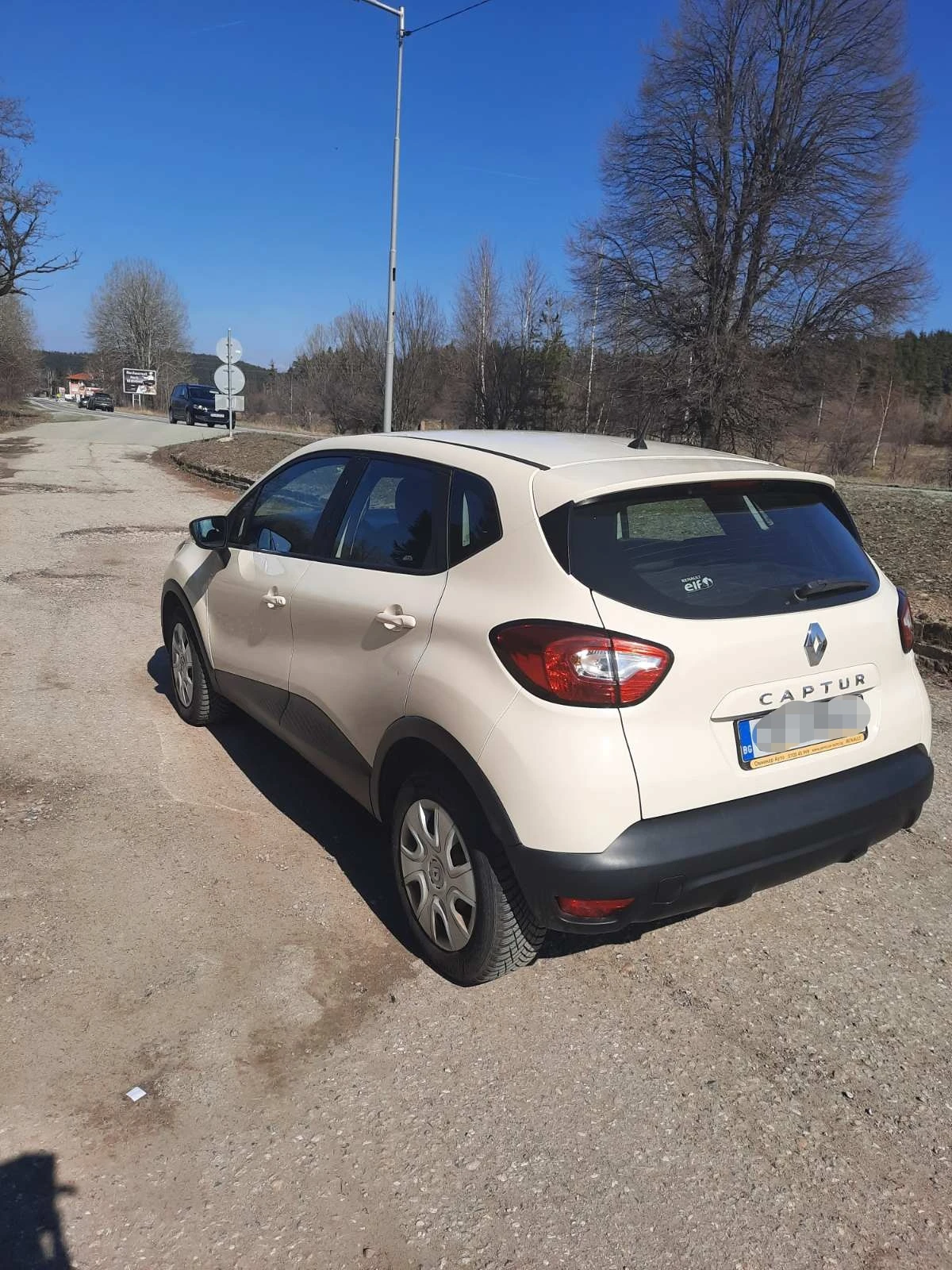 Renault Captur, снимка 8 - Автомобили и джипове - 53763422