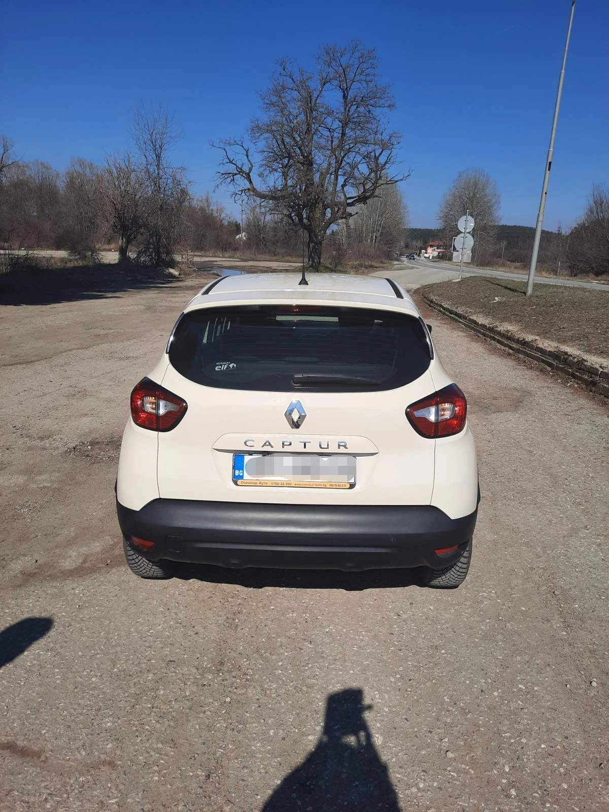 Renault Captur, снимка 6 - Автомобили и джипове - 53763422