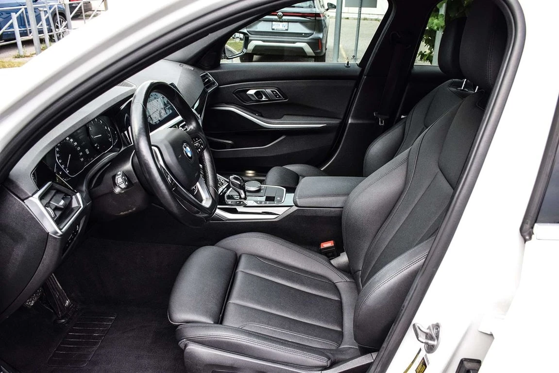 BMW 330 * xDrive * CARFAX * ���� �� �� | Mobile.bg � ����������� 14