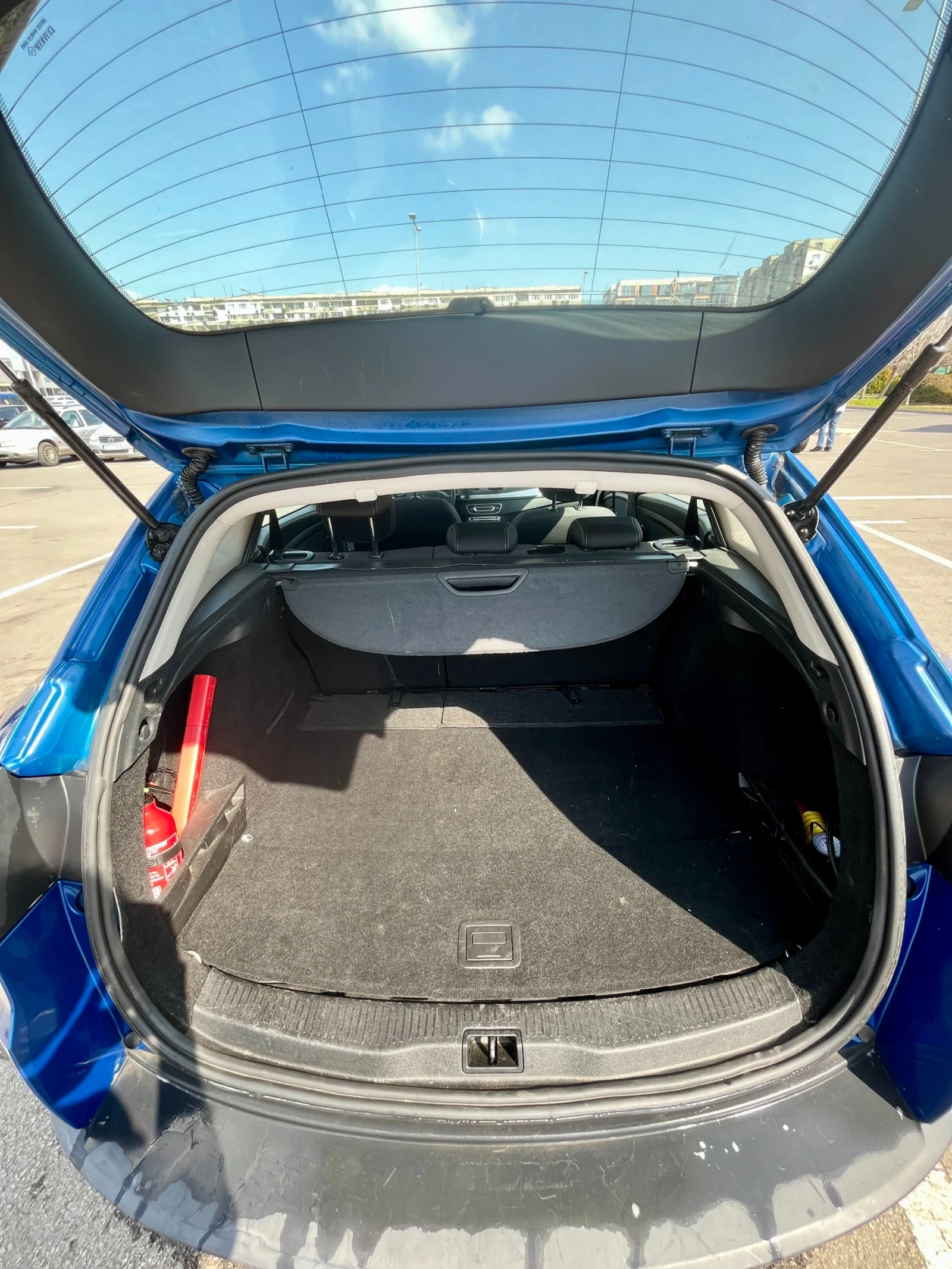 Renault Megane 1.5dci, снимка 12 - Автомобили и джипове - 53858431