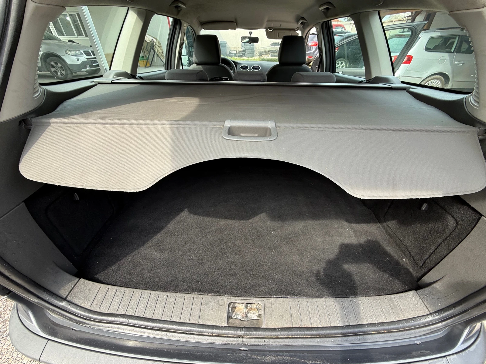 Ford Focus 1.6D РЕАЛНИ КИЛОМЕТРИ !!! , снимка 9 - Автомобили и джипове - 53985260