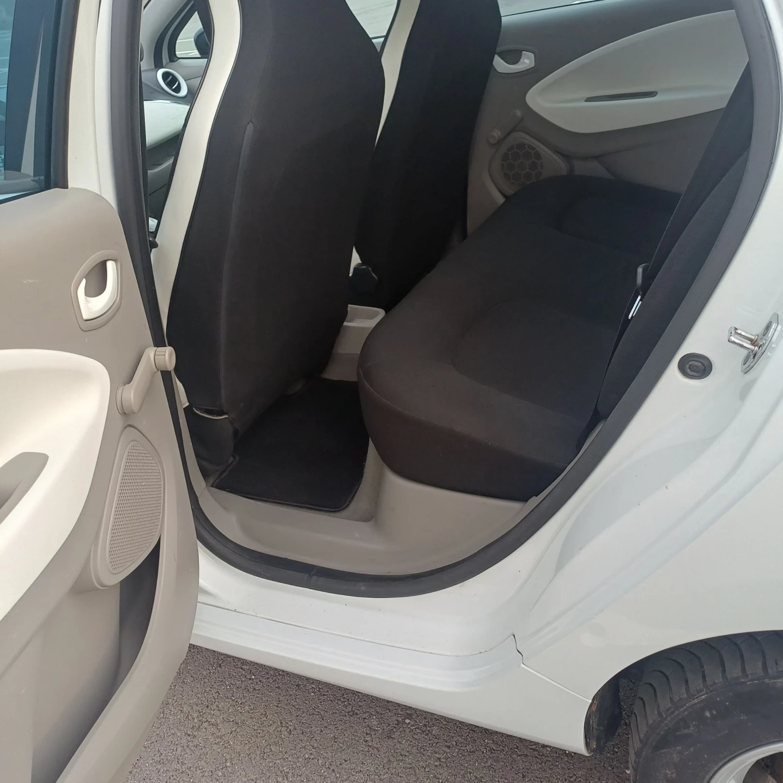 Renault Zoe GERMANI, снимка 8 - Автомобили и джипове - 54036439