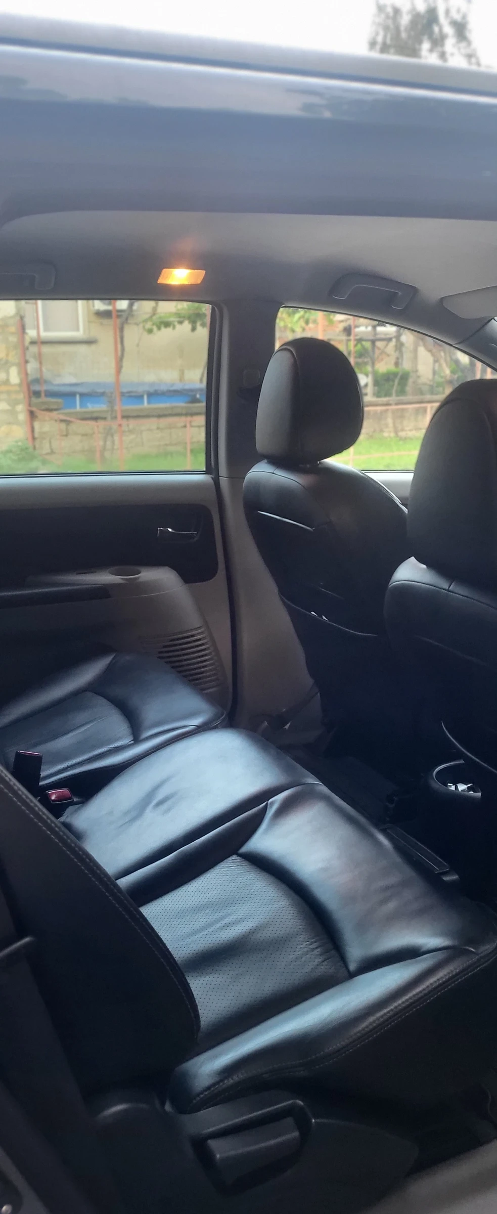 Mitsubishi Grandis, снимка 17 - Автомобили и джипове - 54429864