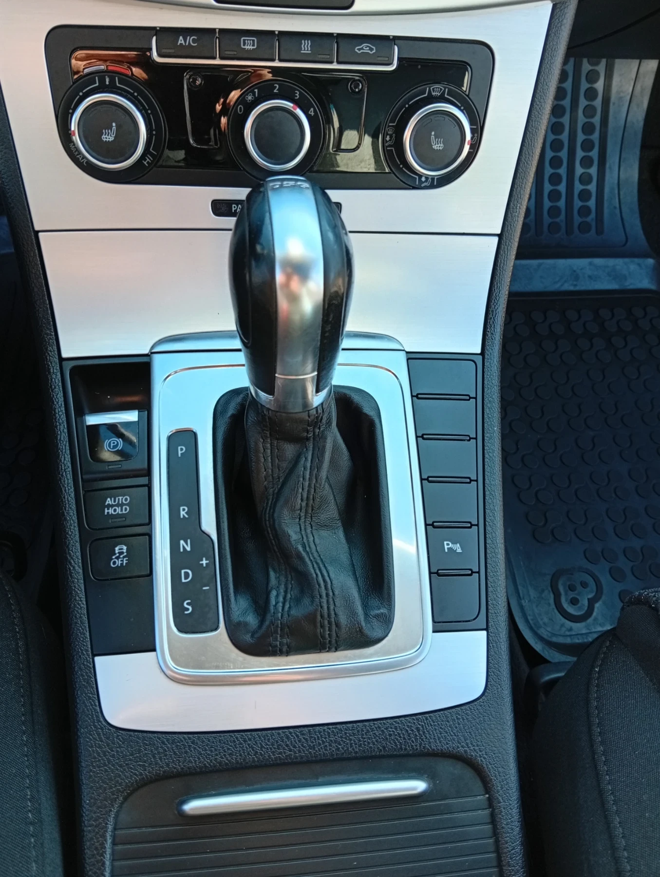 VW Passat, снимка 9 - Автомобили и джипове - 54436336