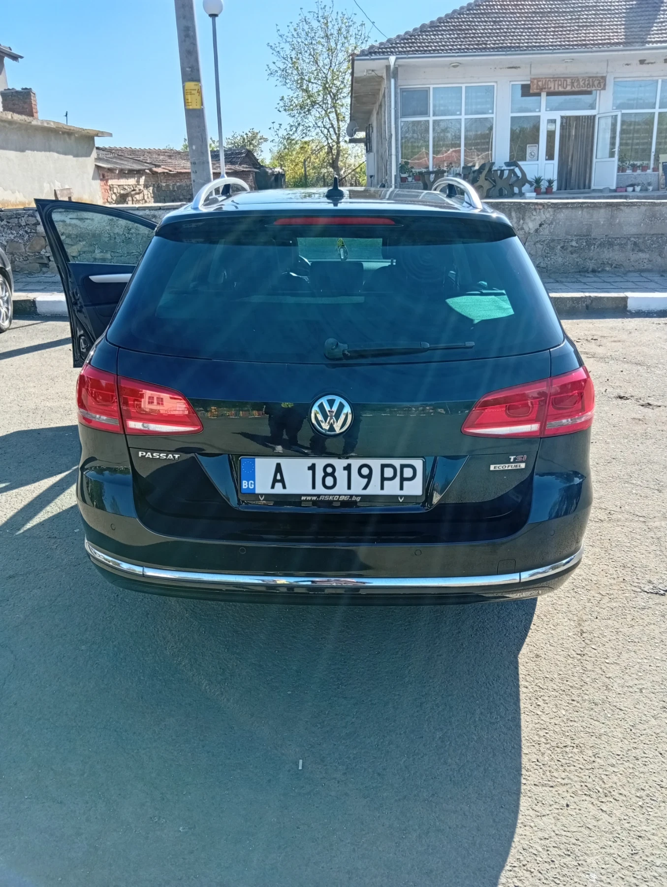 VW Passat, снимка 2 - Автомобили и джипове - 54436336