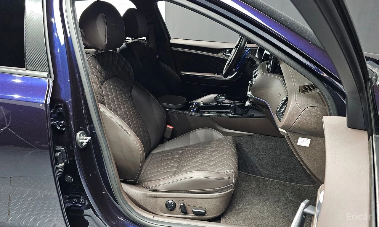 Kia Stinger 3.3* TURBO* ПОДГРЕВ* ОБДУХВАНЕ* ХЕДЪП* LANE* ASSIS, снимка 14 - Автомобили и джипове - 54736735