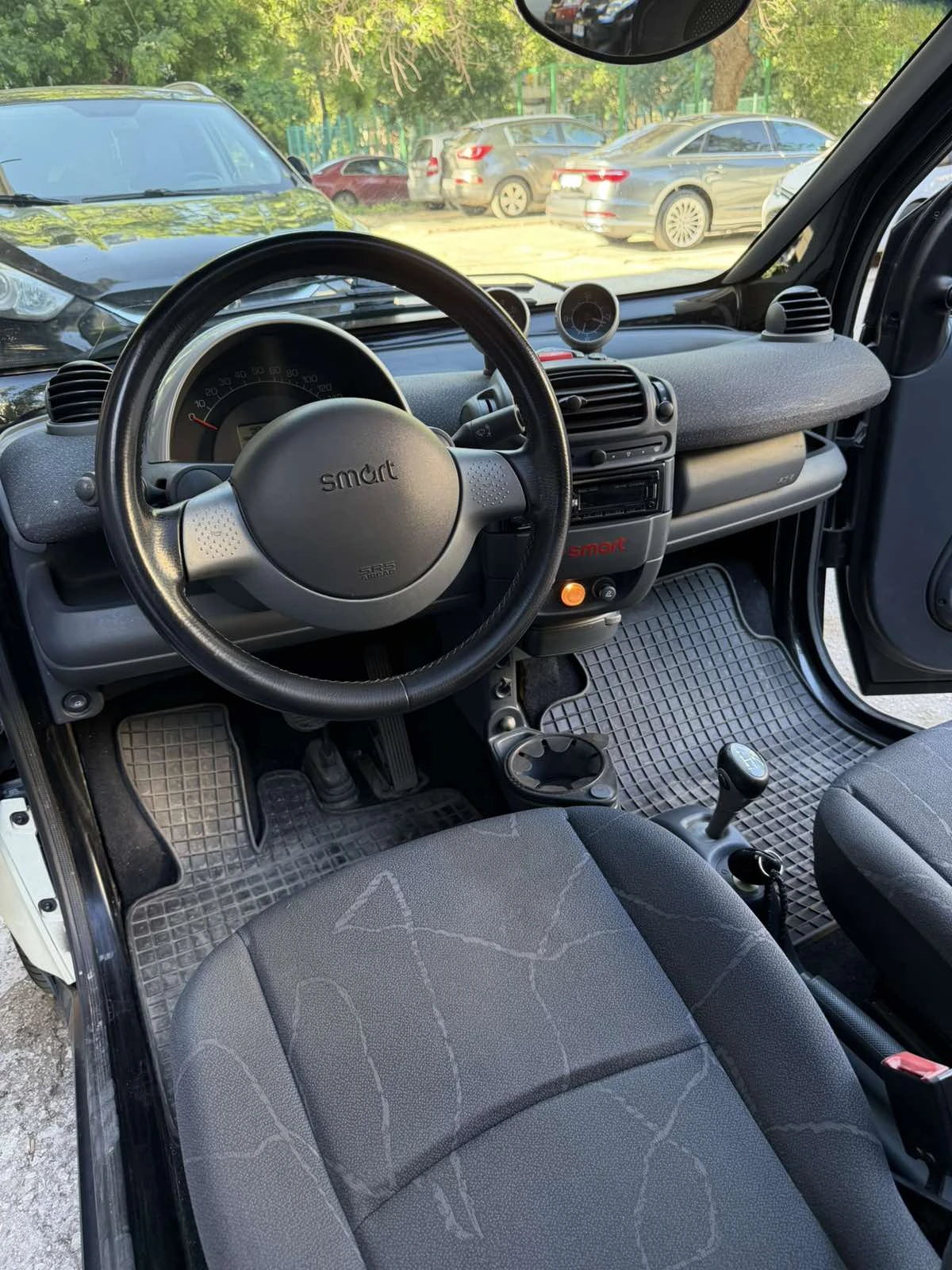 Smart Fortwo, снимка 4 - Автомобили и джипове - 54738332
