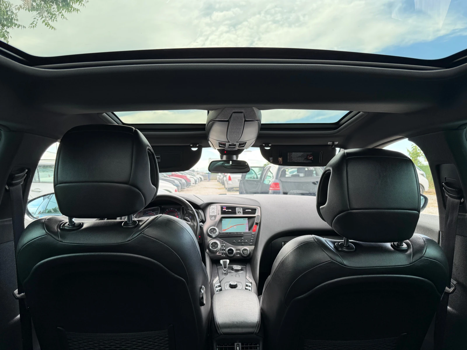 Citroen DS5 2.0HDI-HYBRID, снимка 13 - Автомобили и джипове - 54751366