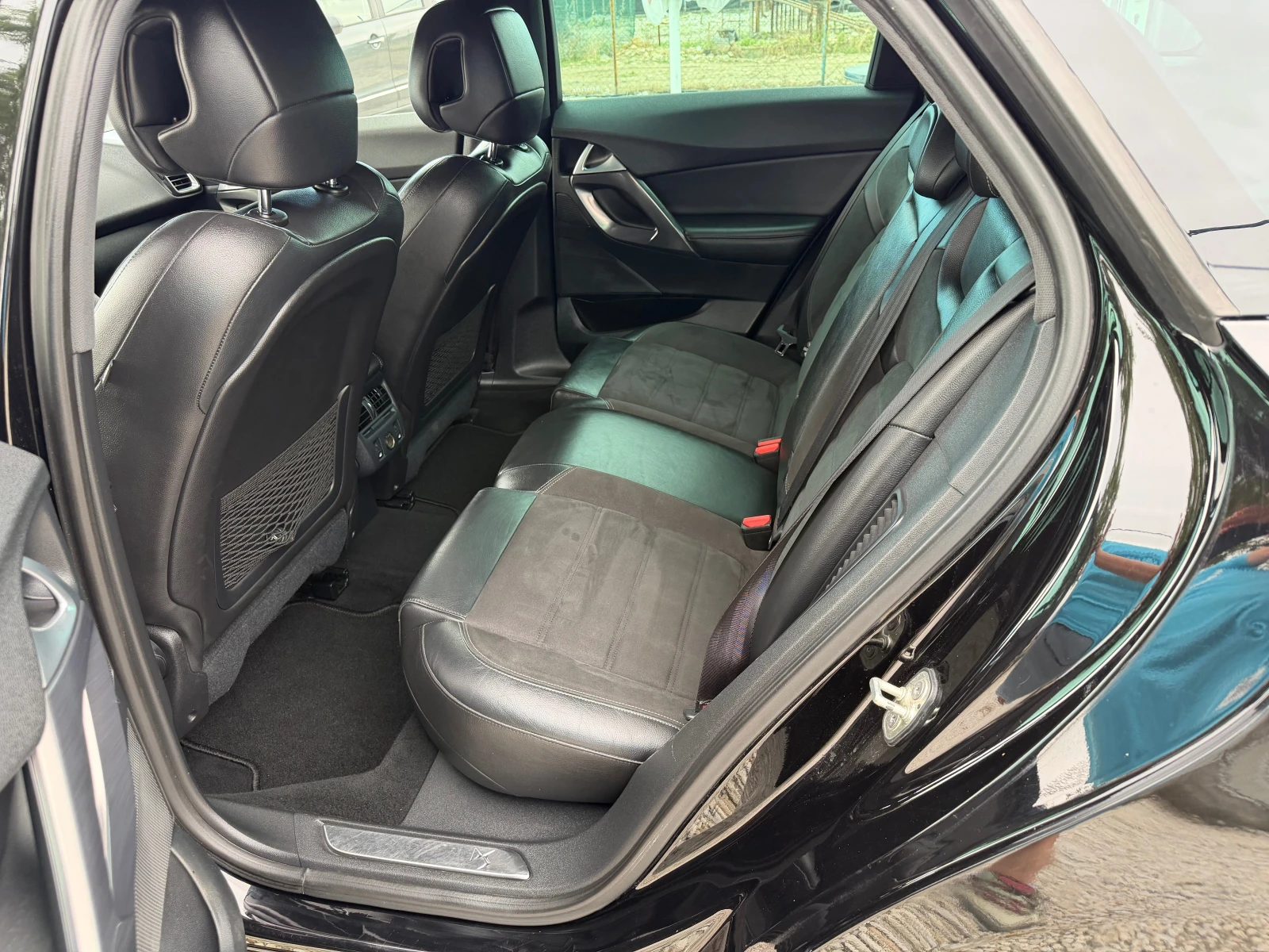 Citroen DS5 2.0HDI-HYBRID, снимка 8 - Автомобили и джипове - 54751366
