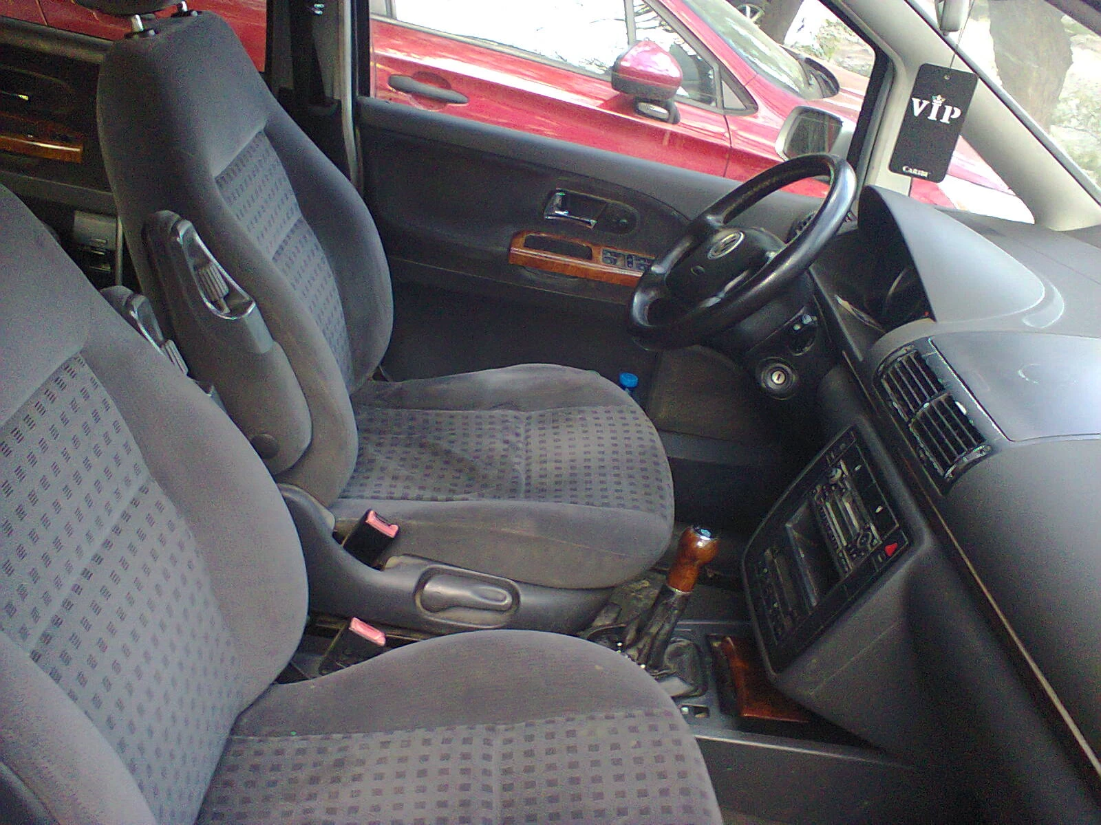 VW Sharan * KLIMATRONIK* - 6 скорости 1.9TD-116 коня , снимка 8 - Автомобили и джипове - 54809298