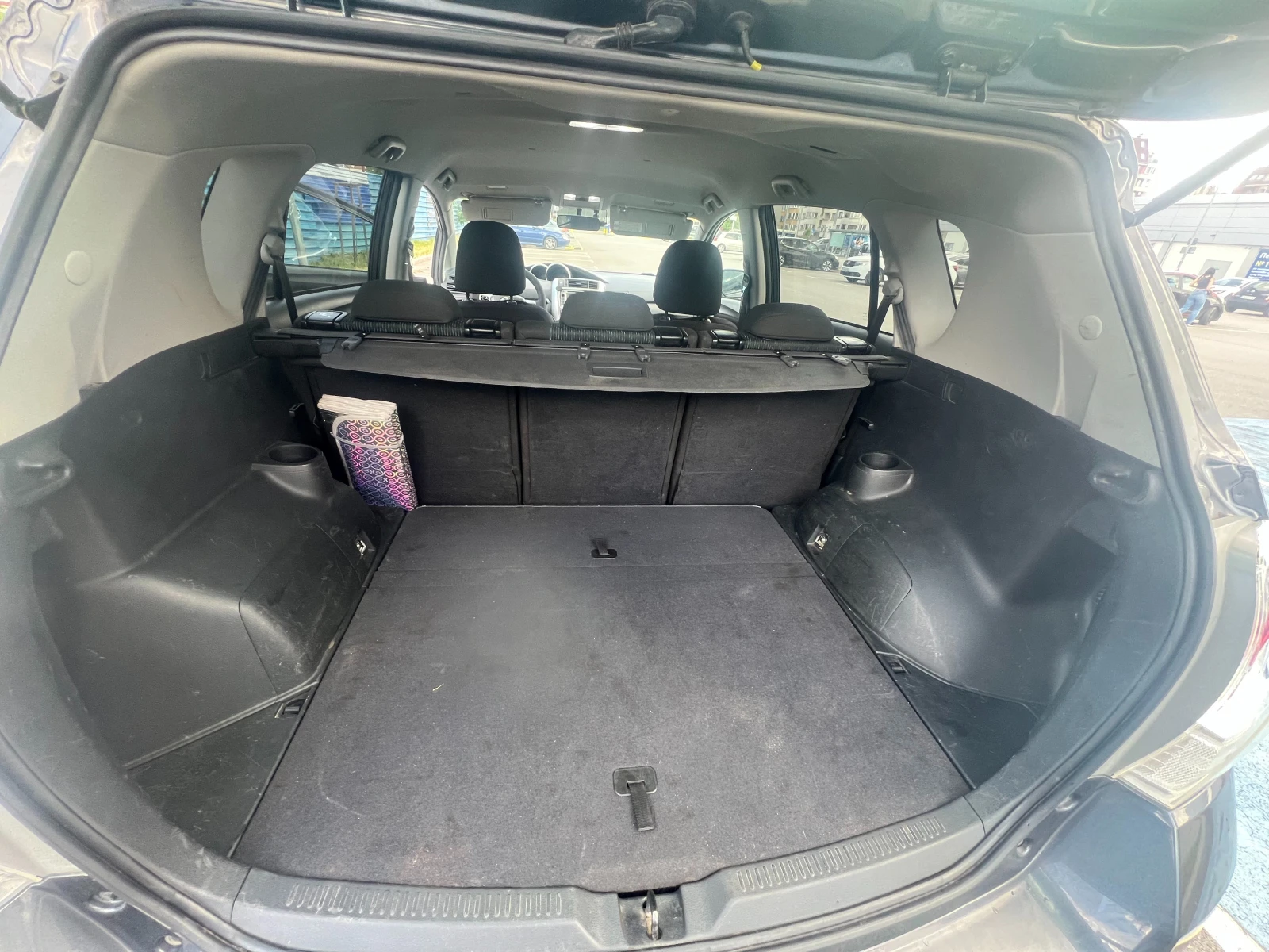 Toyota Verso 2.0 D-4D 126 , снимка 13 - Автомобили и джипове - 54812277
