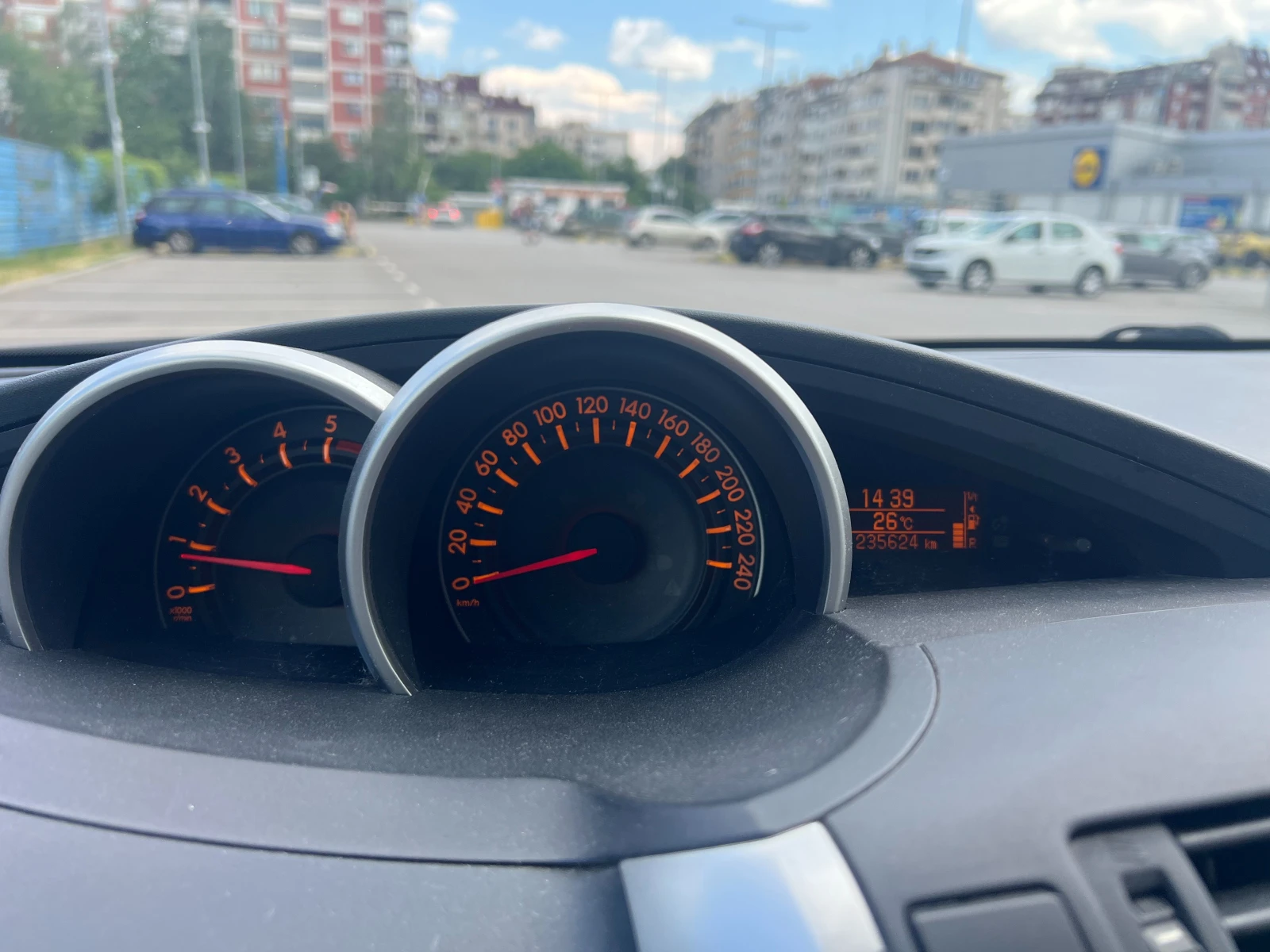 Toyota Verso 2.0 D-4D 126 , снимка 9 - Автомобили и джипове - 54812277
