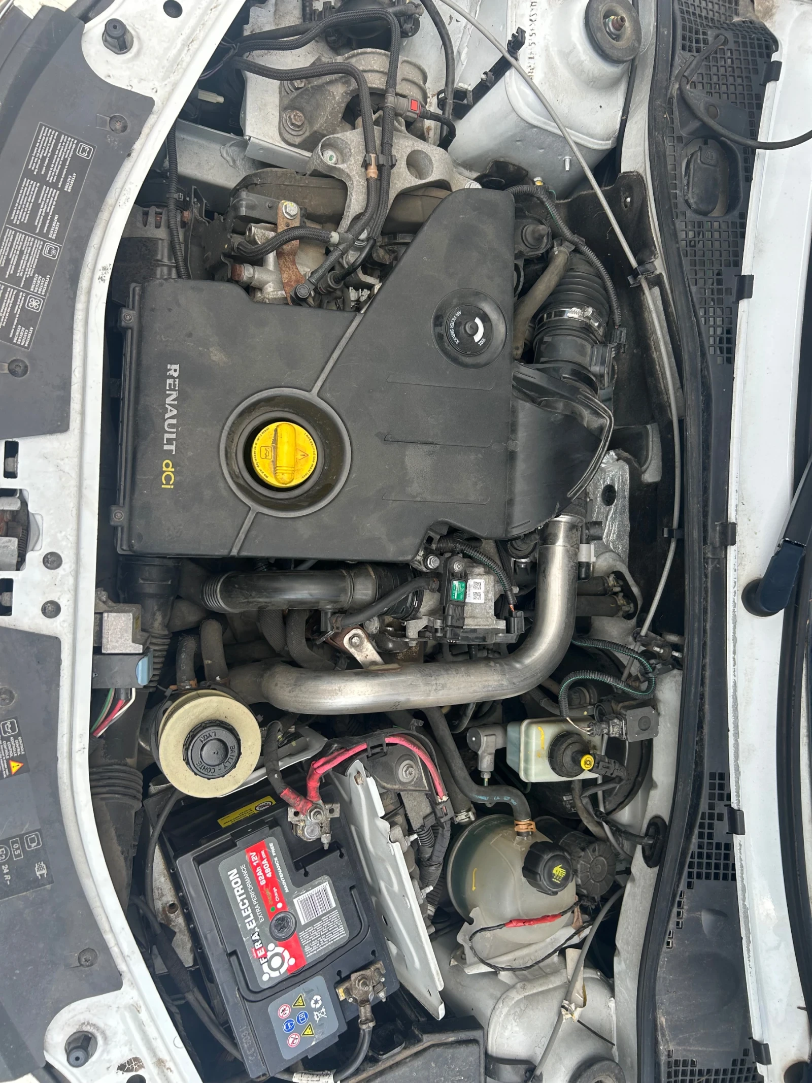 Dacia Logan 1, 5 DCI, снимка 8 - Автомобили и джипове - 55130869