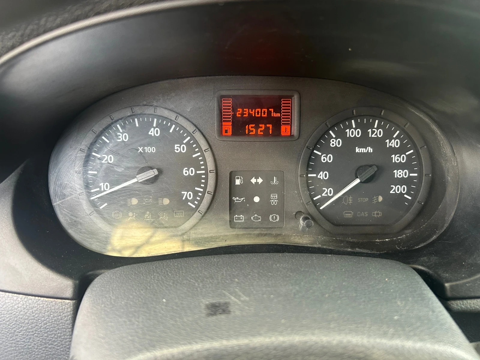 Dacia Logan 1, 5 DCI, снимка 10 - Автомобили и джипове - 55130869