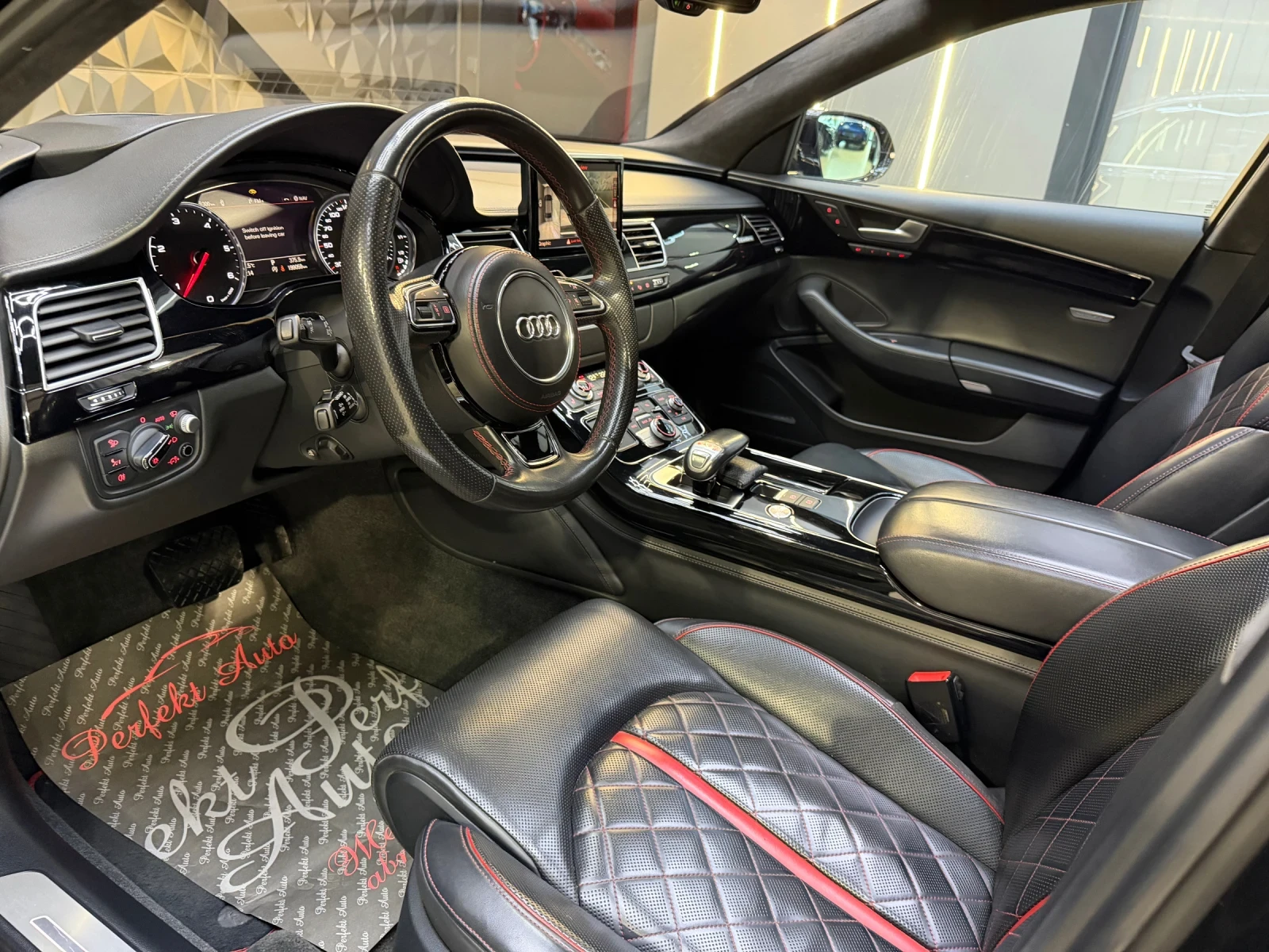 Audi A8 4.2 TDI S8 QUATTRO S LINE * FULL Екстри * MATRIX* , снимка 9 - Автомобили и джипове - 55321345